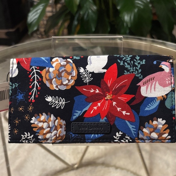 Vera Bradley Checkbook Cover Winter Forest - Picture 1 of 5